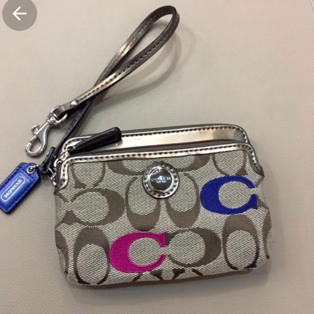 Coach Poppy Wristlet